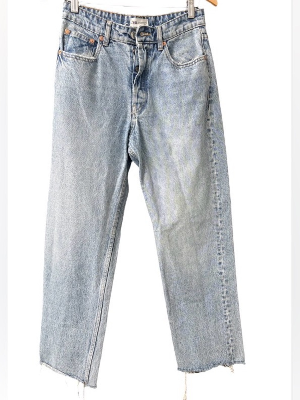 Zara Women’s Light Blue Relaxed Straight Jeans